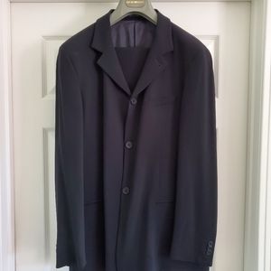 Emporio Armani suit. Black. 40R. New condition.